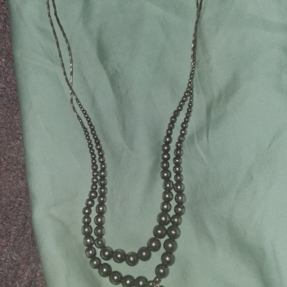 Triple-Strand Hematite Bead Necklace in Metallic Gray